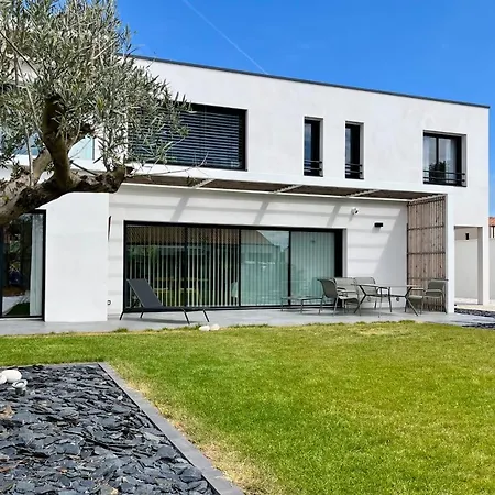 Hébergement de vacances Superbe Maison D'architecte A Seulement 10 Mn De La - Classee 4