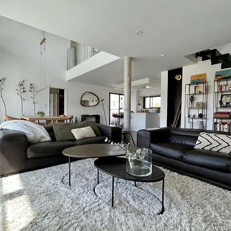 Superbe Maison D'architecte A Seulement 10 Mn De La - Classee 4 *